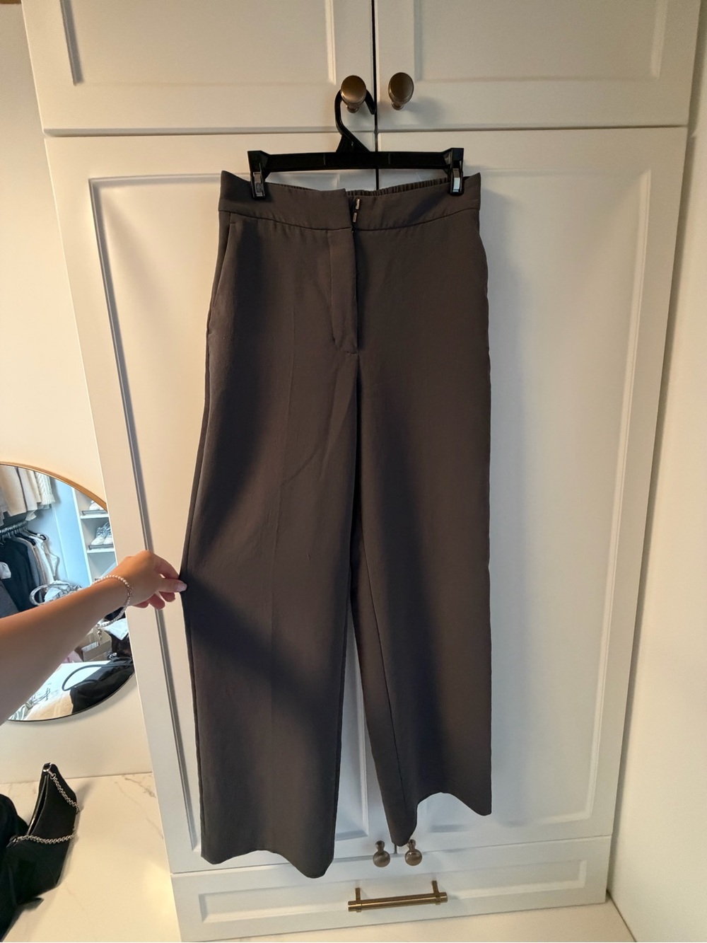 Aritzia Wilfred Dark Grey Alanya Pants